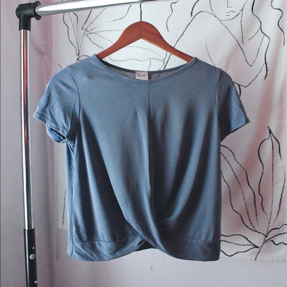 Blue Cropped t-shirt.